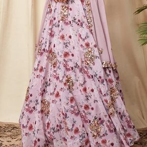 Gorgeous lavender Lehnga- crop top, skirt, chunni
